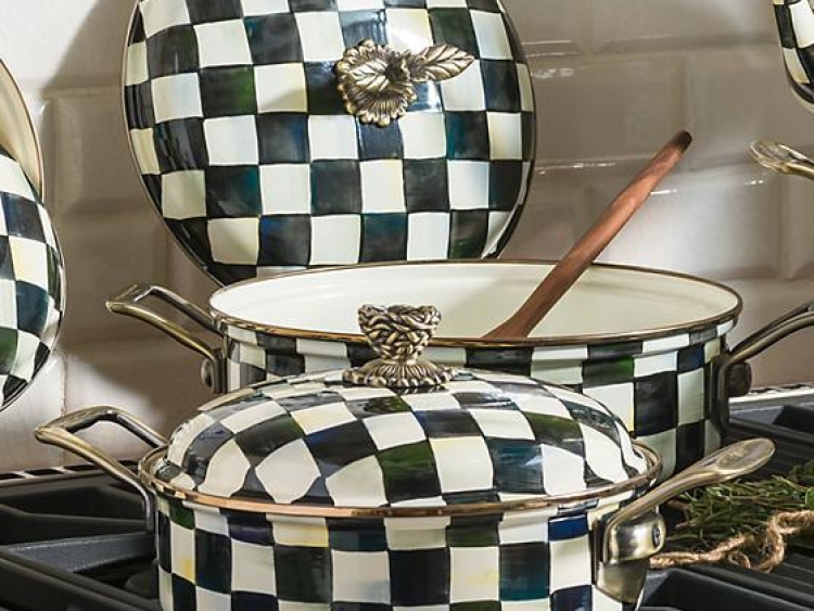 Courtly Check Enamel 3 Qt. Casserole