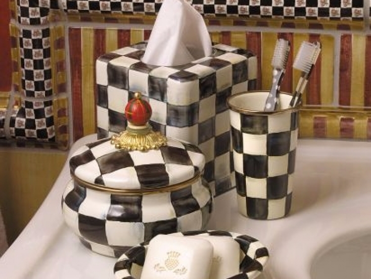 Courtly Check Enamel Boutique Tissue Box Cover