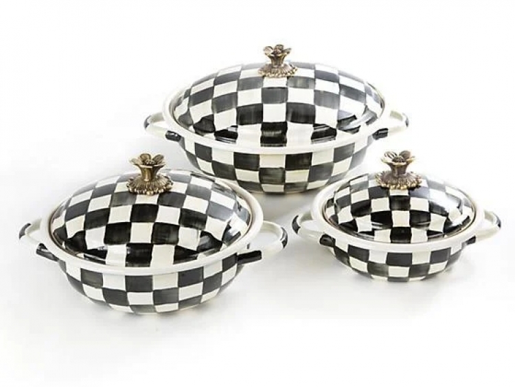 Courtly Check Enamel Casserbole - Large