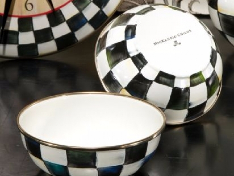 Courtly Check Enamel Everyday Bowl