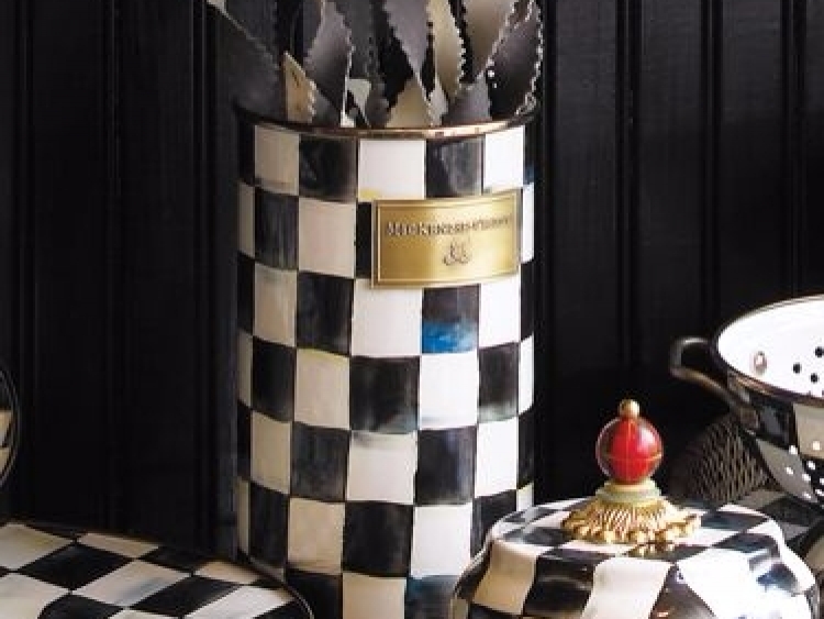 Courtly Check Enamel Utensil Holder