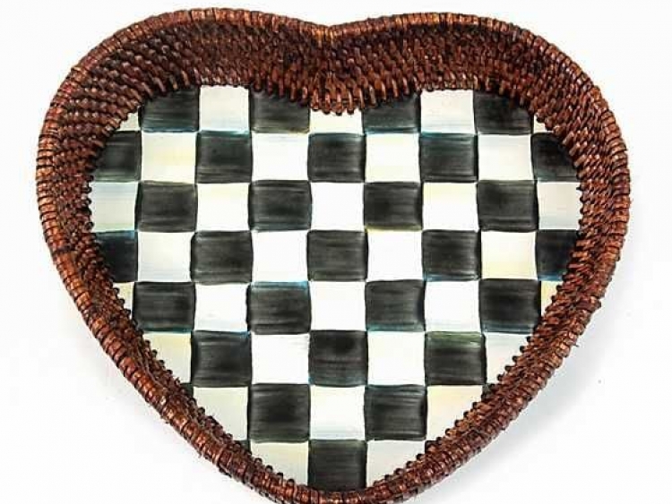 Courtly Check Rattan & Enamel Heart Tray