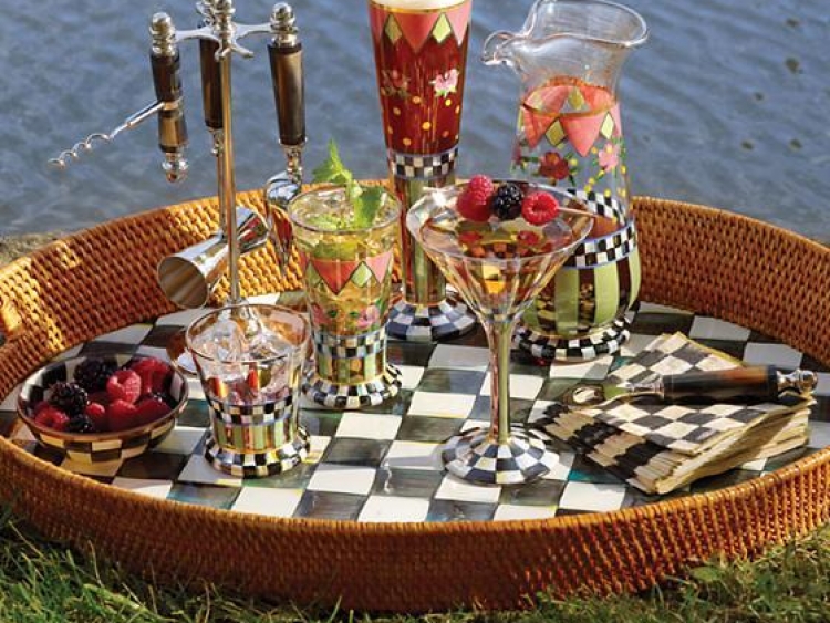 Courtly Check Rattan & Enamel Party Tray