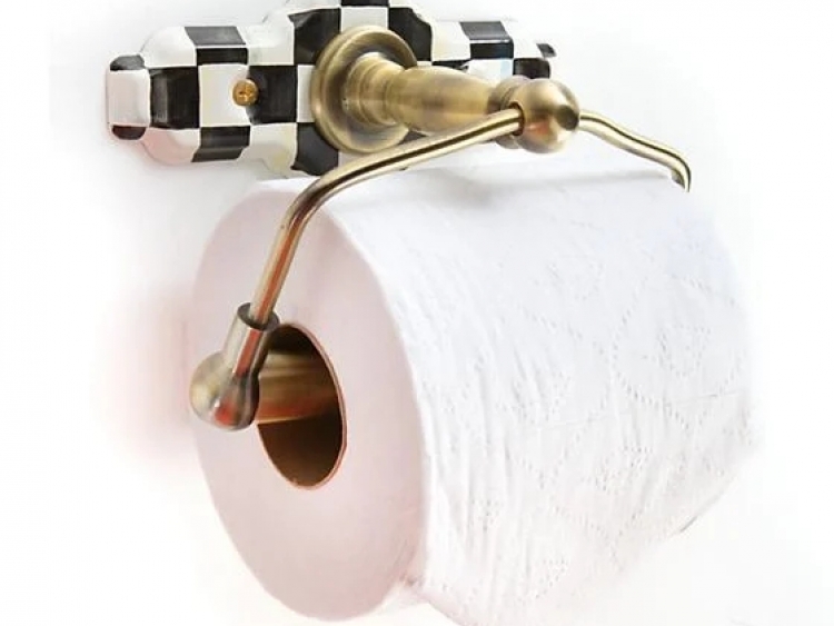 Courtly Check Toilet Paper Holder