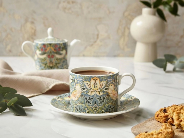 Spode Morris & Co - The Original Çay Fincanı - Strawberry Thief