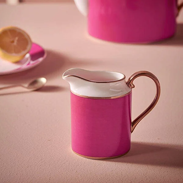 Chique Pembe Sütlük 260 ml 